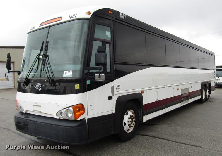 image for item DF7836 2010 MCI D4505 coach bus