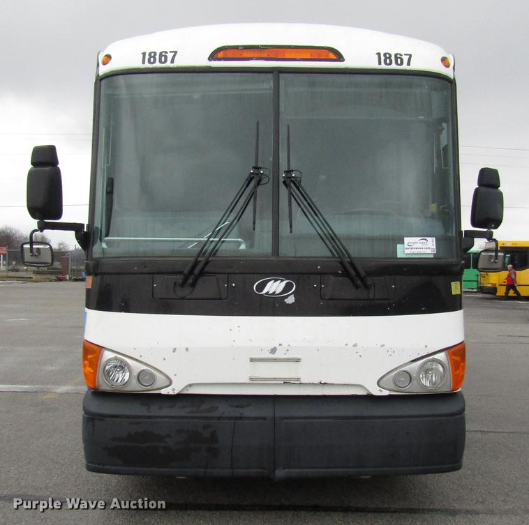 image for item DF7836 2010 MCI D4505 coach bus