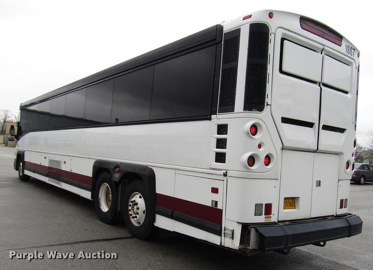 image for item DF7836 2010 MCI D4505 coach bus