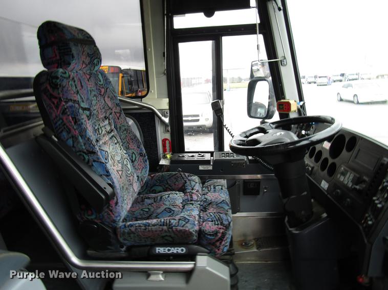 image for item DF7836 2010 MCI D4505 coach bus