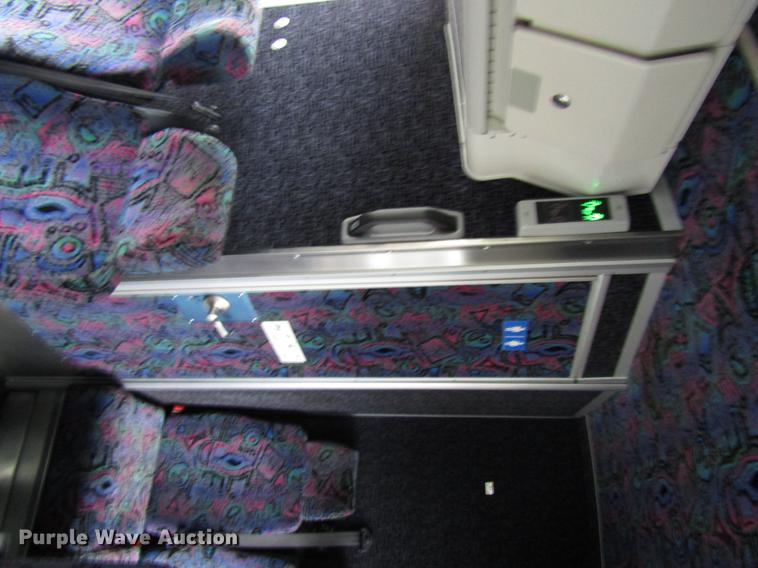 image for item DF7836 2010 MCI D4505 coach bus