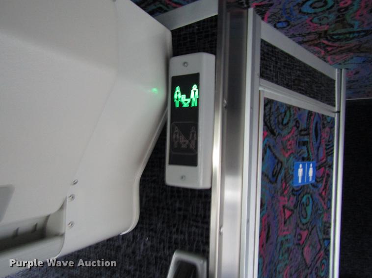 image for item DF7836 2010 MCI D4505 coach bus