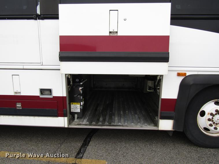 image for item DF7836 2010 MCI D4505 coach bus