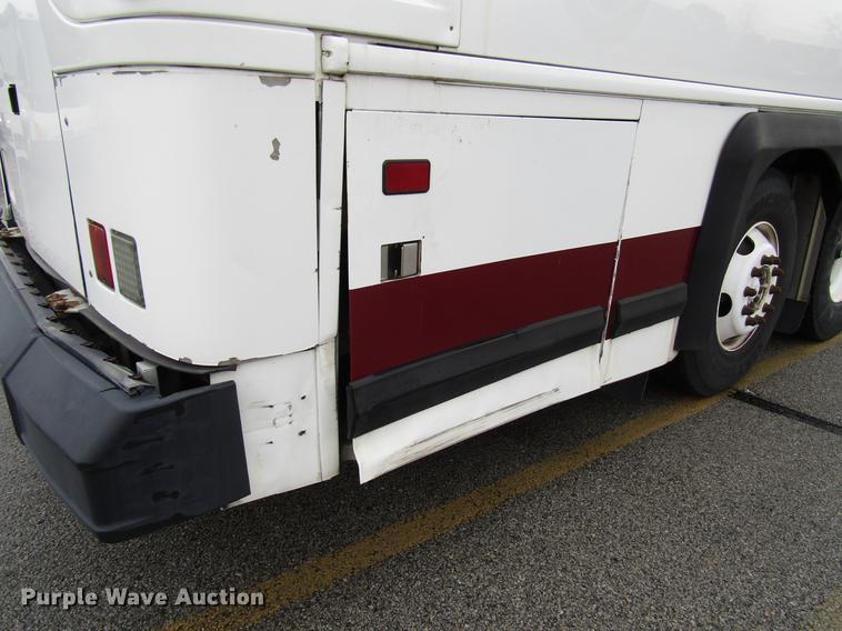 image for item DF7836 2010 MCI D4505 coach bus