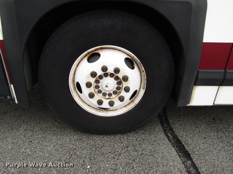 image for item DF7836 2010 MCI D4505 coach bus