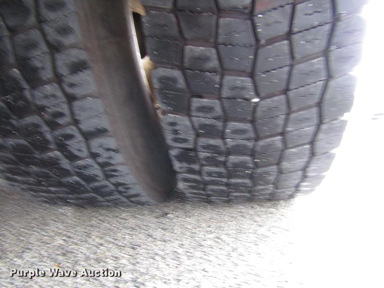 image for item DF7836 2010 MCI D4505 coach bus