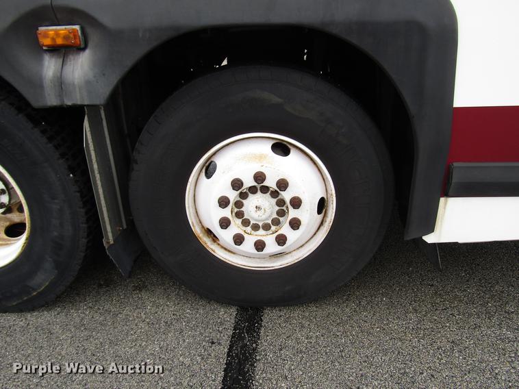 image for item DF7836 2010 MCI D4505 coach bus