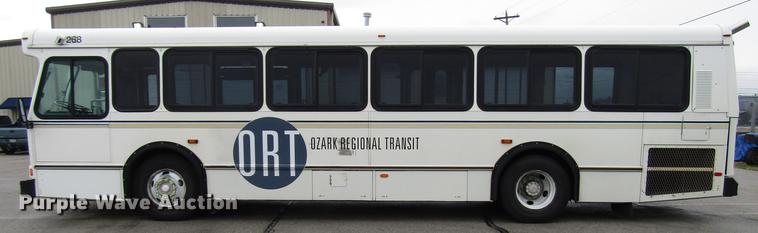 image for item DF7837 2001 Orion shuttle bus