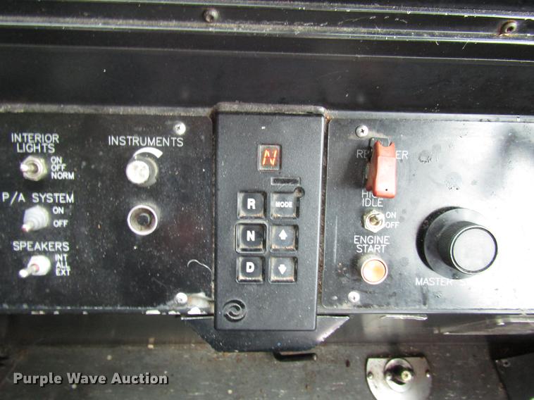 image for item DF7837 2001 Orion shuttle bus