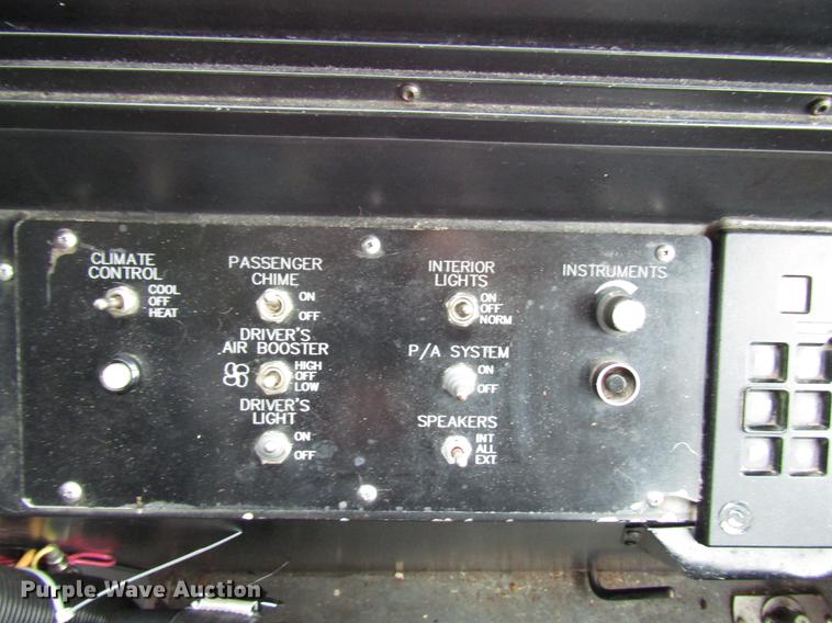 image for item DF7837 2001 Orion shuttle bus