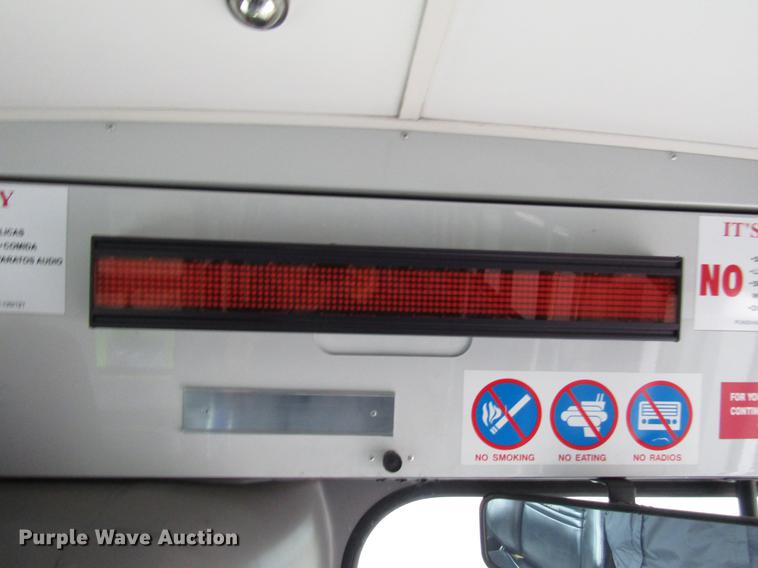 image for item DF7837 2001 Orion shuttle bus