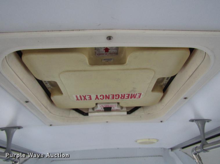 image for item DF7837 2001 Orion shuttle bus