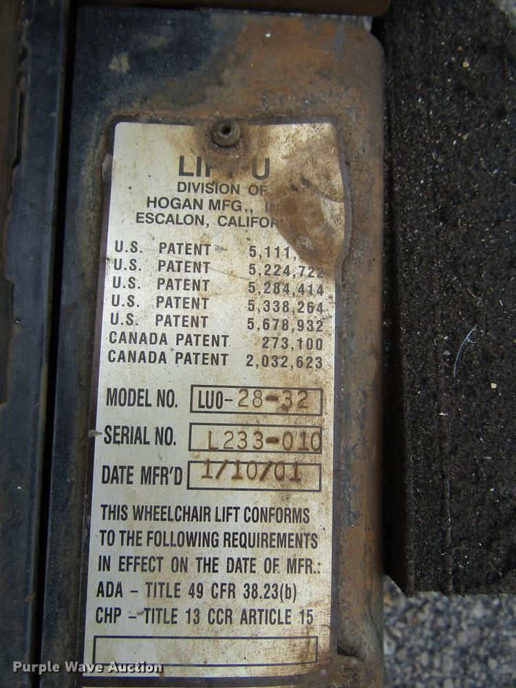 image for item DF7837 2001 Orion shuttle bus