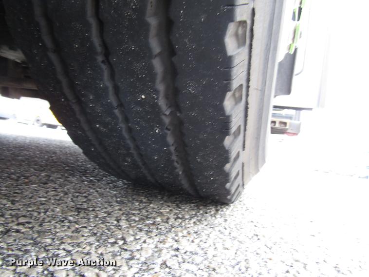 image for item DF7837 2001 Orion shuttle bus