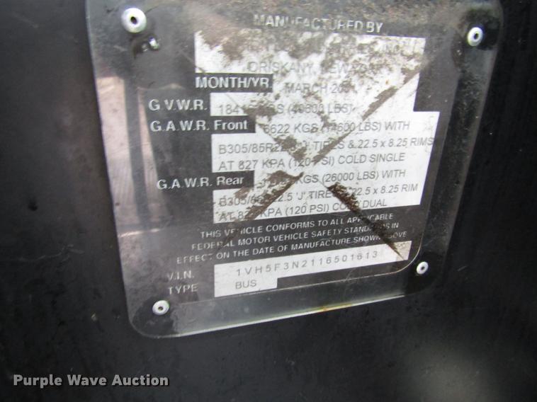 image for item DF7837 2001 Orion shuttle bus