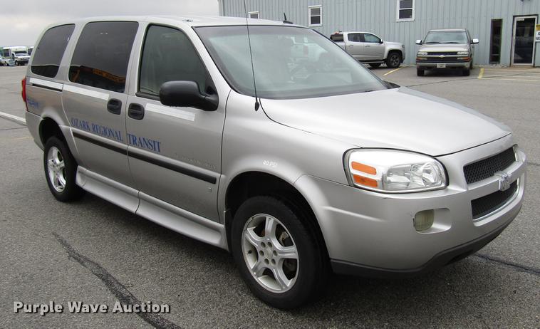 image for item DF7838 2007 Chevrolet Uplander van