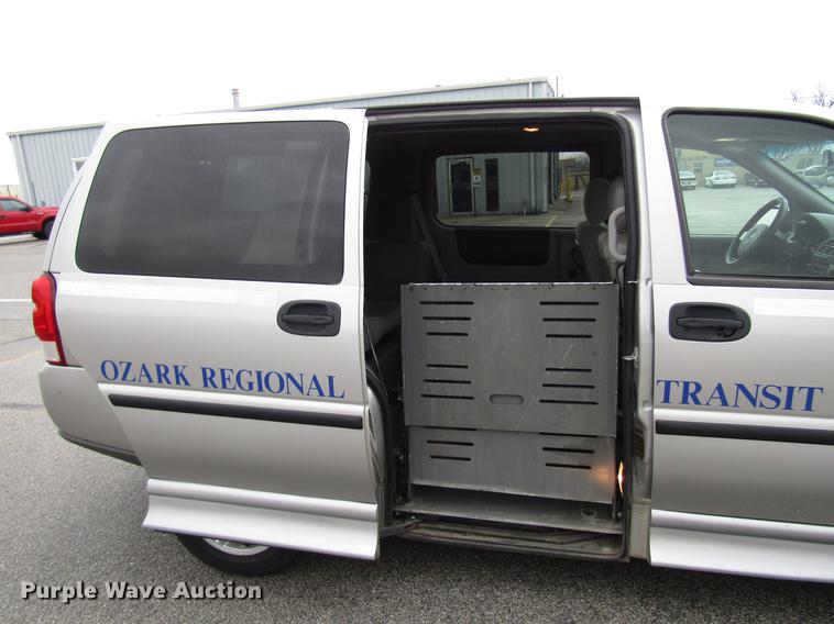 image for item DF7838 2007 Chevrolet Uplander van