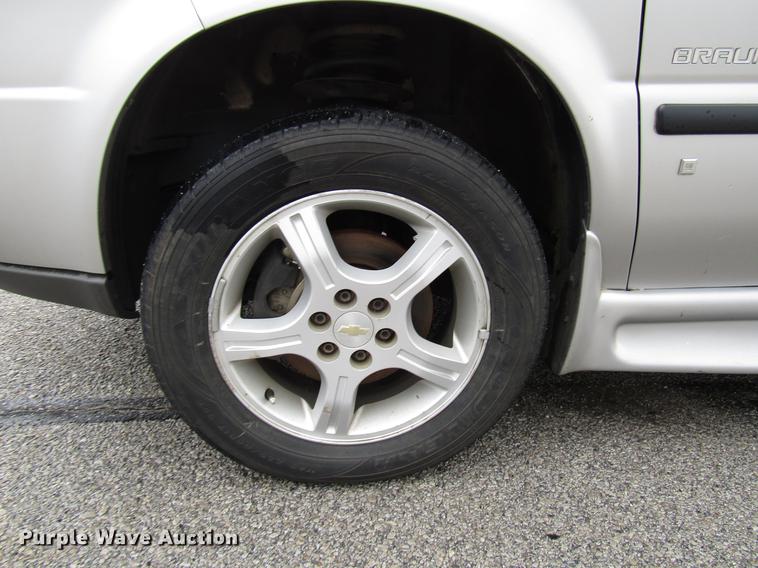 image for item DF7838 2007 Chevrolet Uplander van