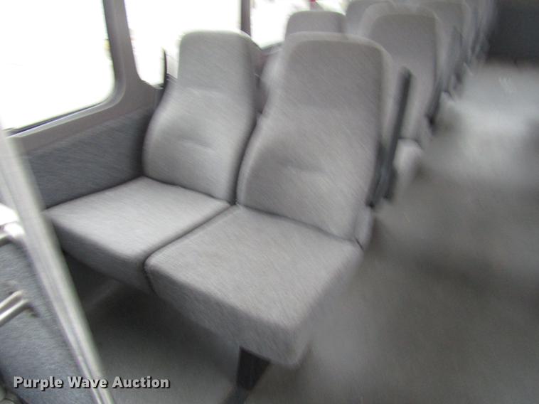 image for item DF7839 2008 International 3200 shuttle bus
