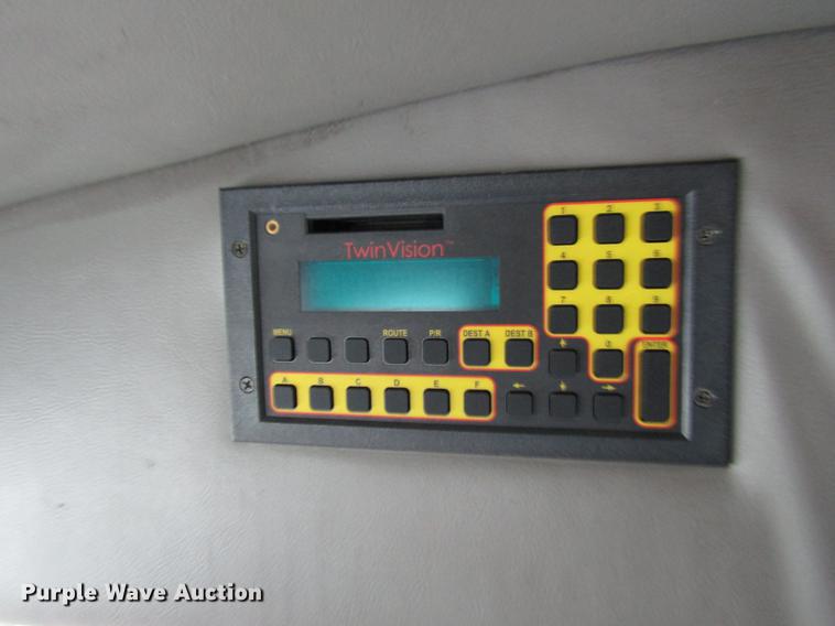 image for item DF7839 2008 International 3200 shuttle bus