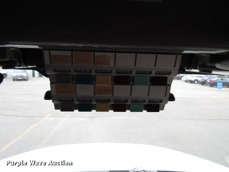 image for item DF7839 2008 International 3200 shuttle bus