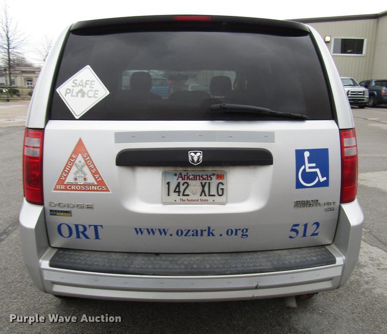 image for item DF7841 2010 Dodge Grand Caravan van