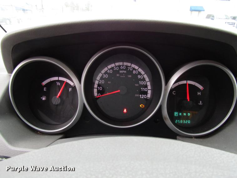 image for item DF7841 2010 Dodge Grand Caravan van