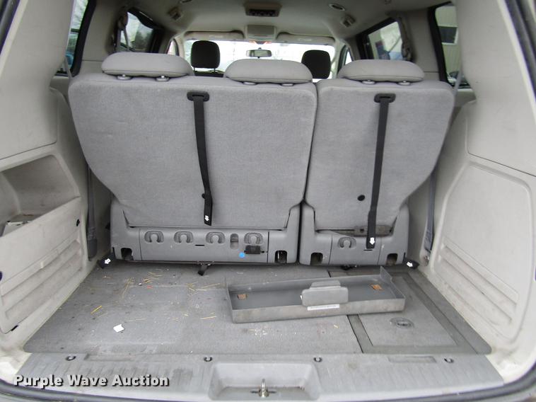 image for item DF7841 2010 Dodge Grand Caravan van