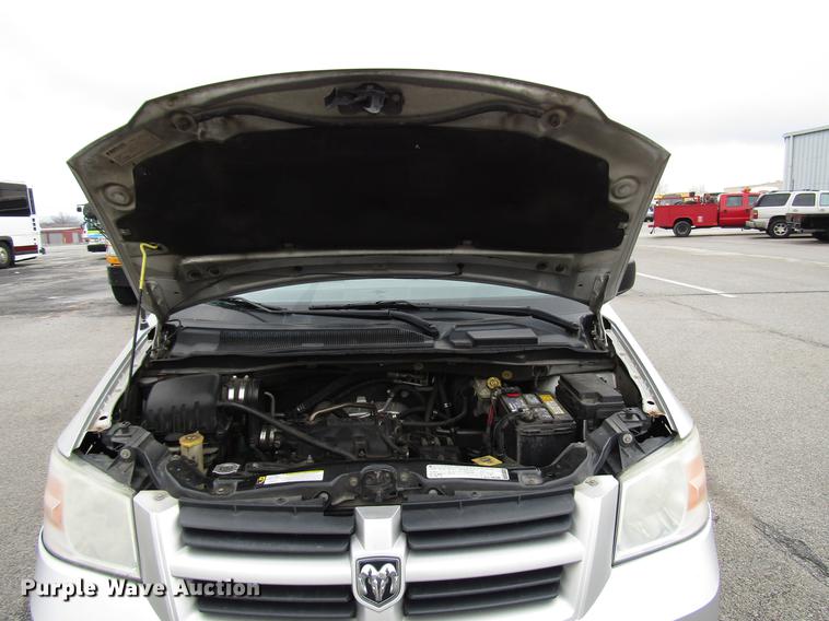 image for item DF7841 2010 Dodge Grand Caravan van