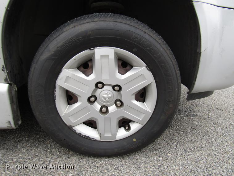 image for item DF7841 2010 Dodge Grand Caravan van