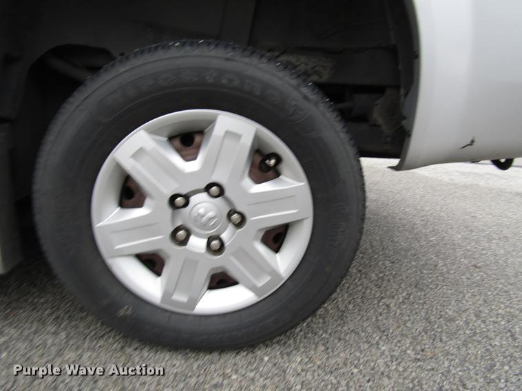 image for item DF7841 2010 Dodge Grand Caravan van