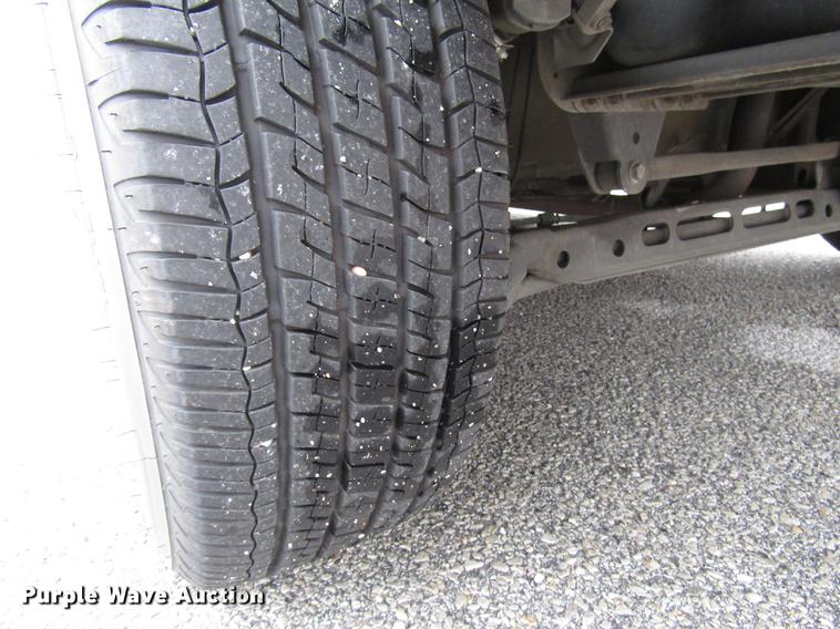 image for item DF7841 2010 Dodge Grand Caravan van