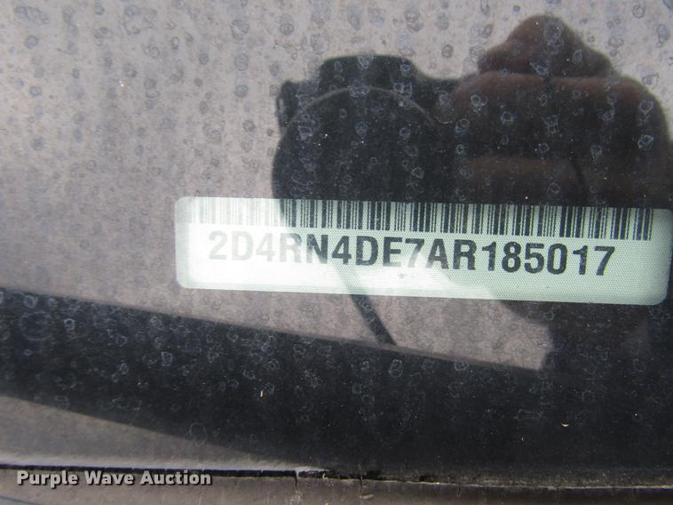 image for item DF7841 2010 Dodge Grand Caravan van