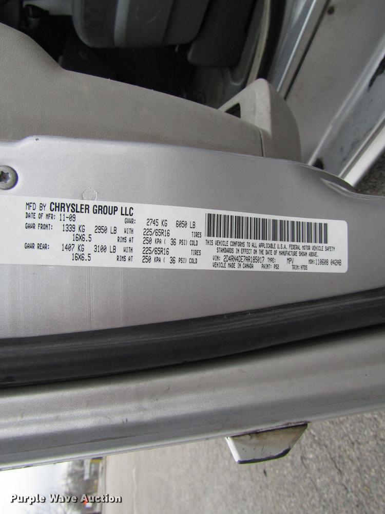 image for item DF7841 2010 Dodge Grand Caravan van