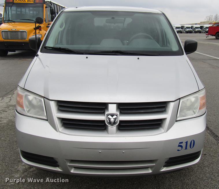 image for item DF7842 2010 Dodge Grand Caravan van