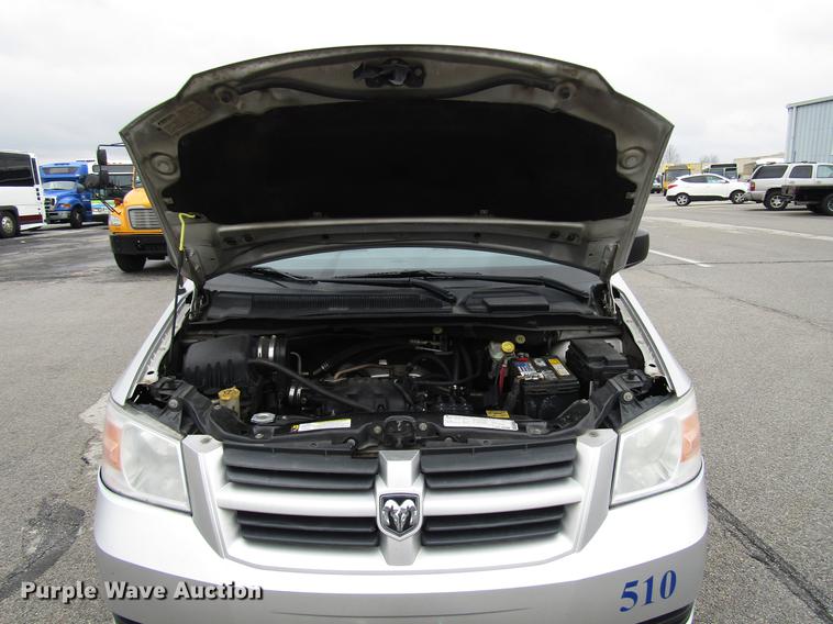 image for item DF7842 2010 Dodge Grand Caravan van