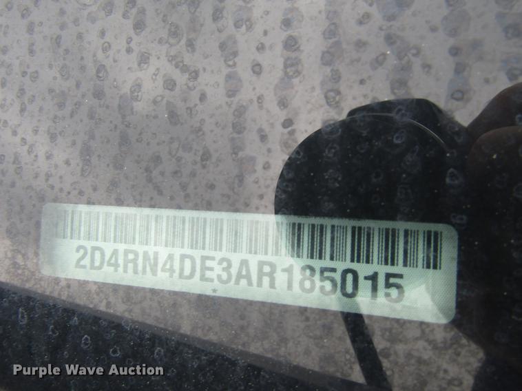 image for item DF7842 2010 Dodge Grand Caravan van