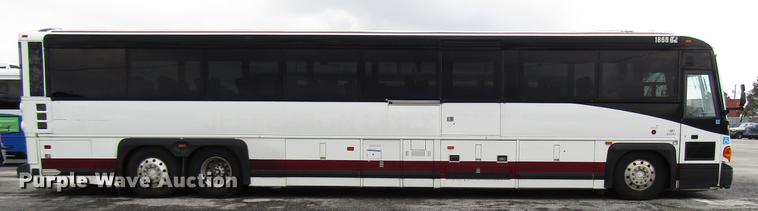 image for item DF7844 2010 MCI D4505 coach bus