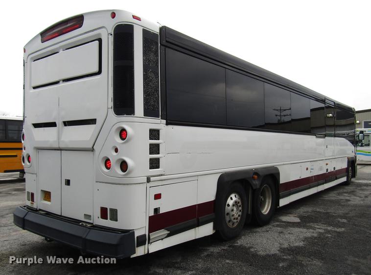 image for item DF7844 2010 MCI D4505 coach bus