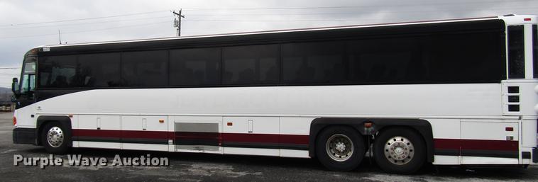image for item DF7844 2010 MCI D4505 coach bus