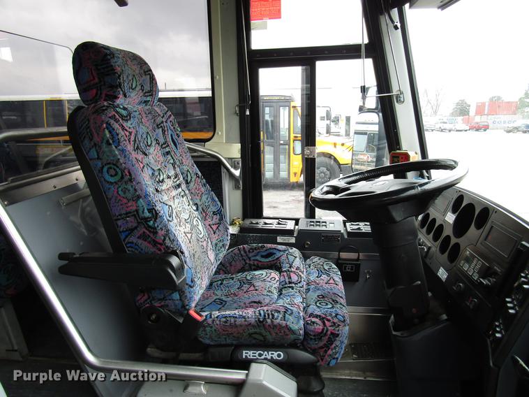 image for item DF7844 2010 MCI D4505 coach bus