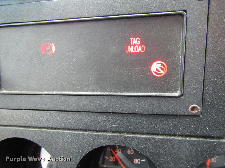 image for item DF7844 2010 MCI D4505 coach bus