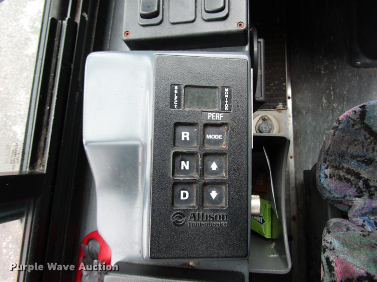 image for item DF7844 2010 MCI D4505 coach bus