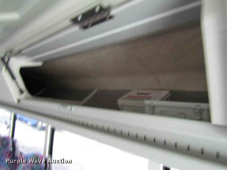 image for item DF7844 2010 MCI D4505 coach bus