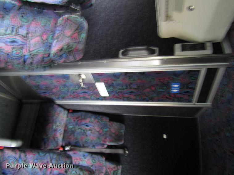 image for item DF7844 2010 MCI D4505 coach bus