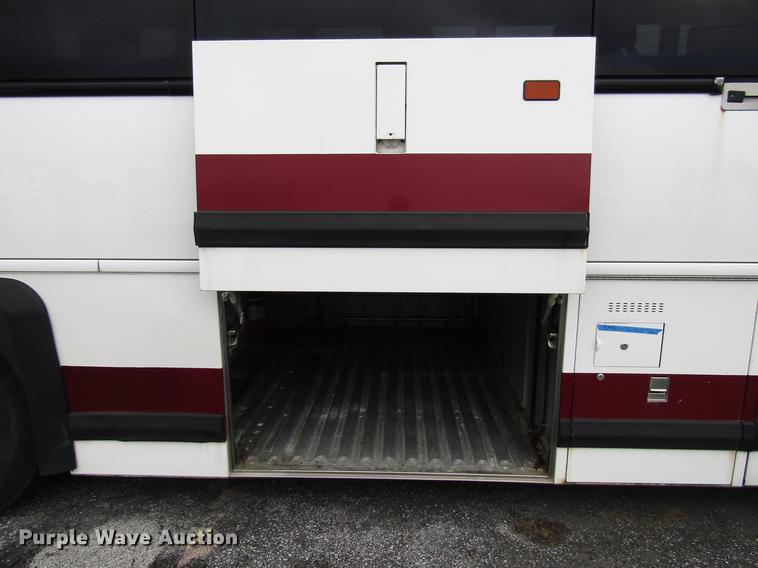 image for item DF7844 2010 MCI D4505 coach bus