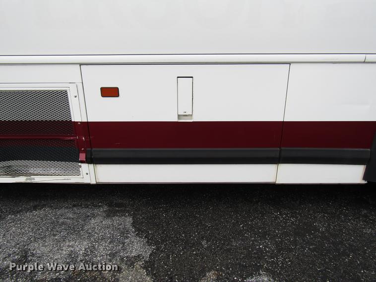 image for item DF7844 2010 MCI D4505 coach bus