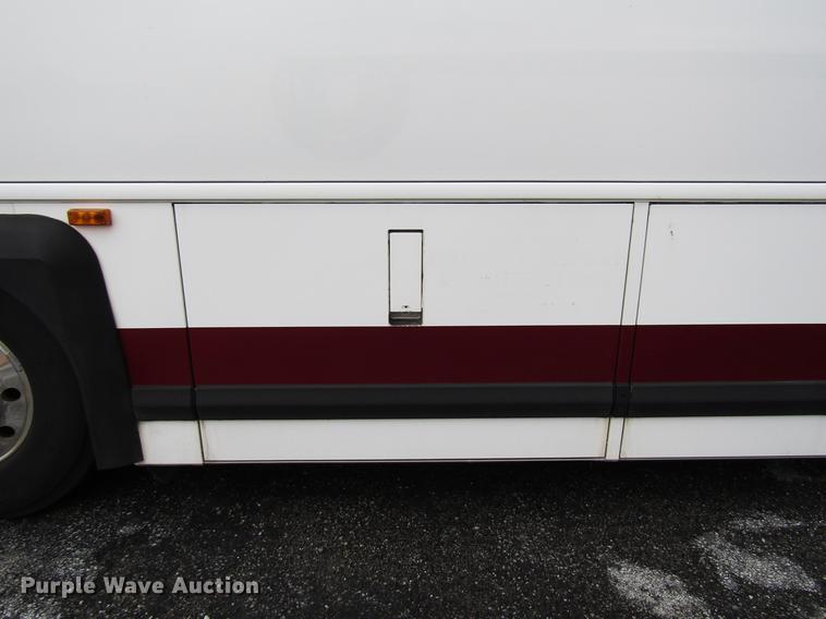 image for item DF7844 2010 MCI D4505 coach bus