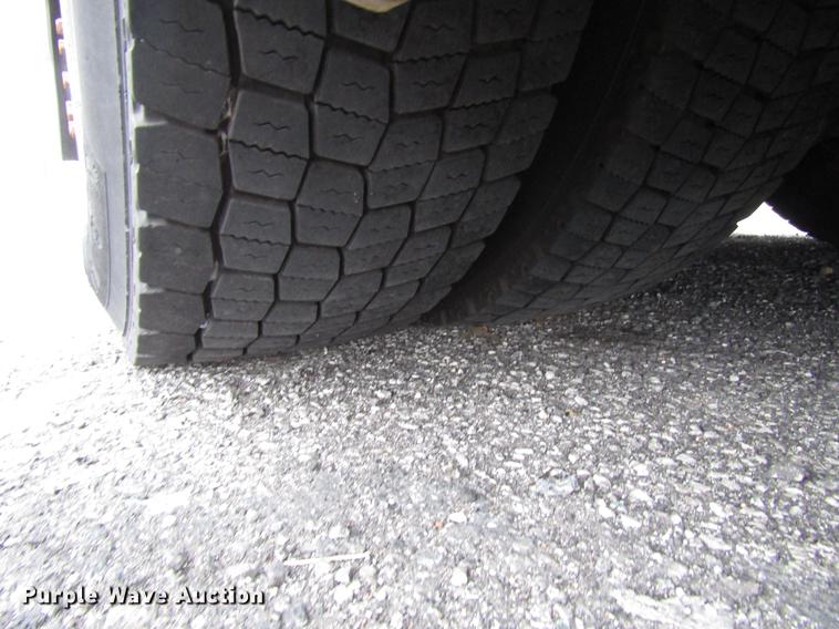 image for item DF7844 2010 MCI D4505 coach bus