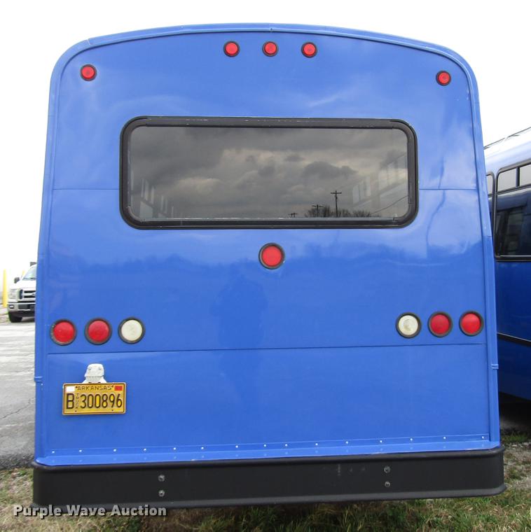 image for item DF7846 2005 Freightliner MB55 Champion shuttle bus